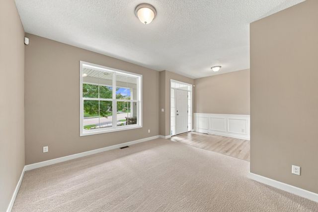 833 Red Cedar Court, Chaska, MN 55318