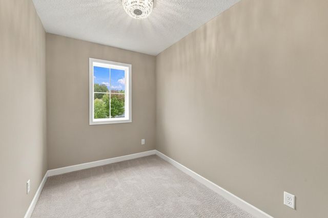 833 Red Cedar Court, Chaska, MN 55318