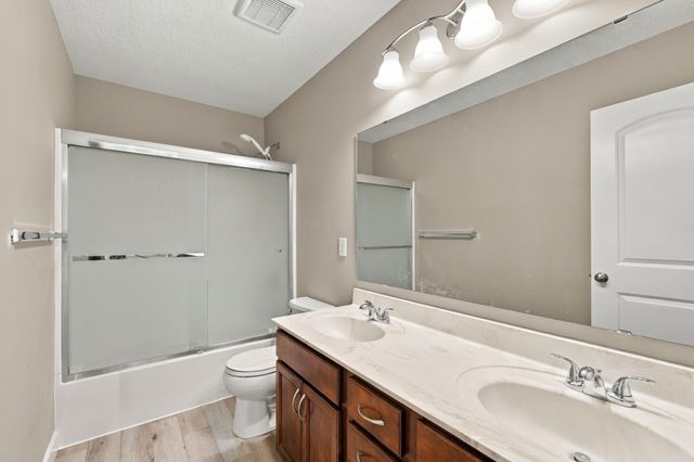 833 Red Cedar Court, Chaska, MN 55318