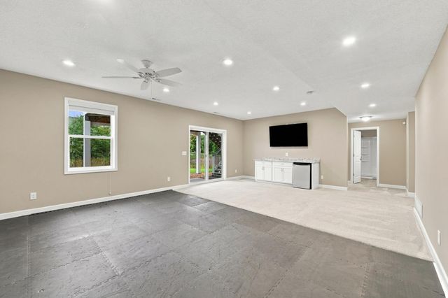 833 Red Cedar Court, Chaska, MN 55318