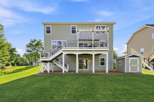833 Red Cedar Court, Chaska, MN 55318