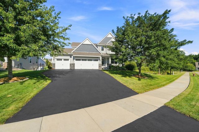 833 Red Cedar Court, Chaska, MN 55318