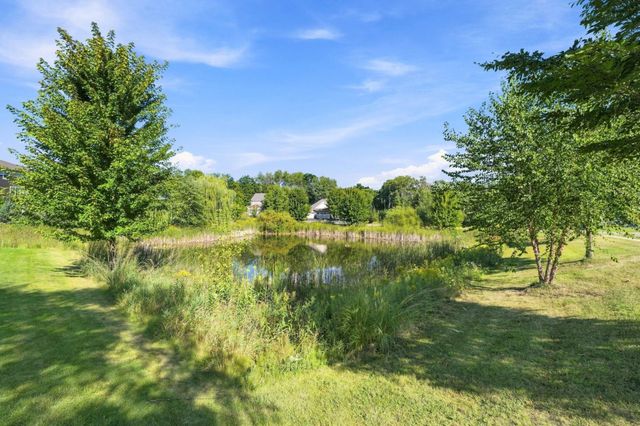 833 Red Cedar Court, Chaska, MN 55318