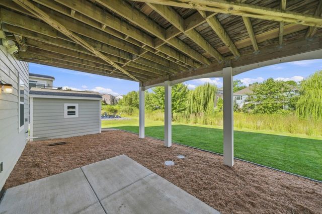 833 Red Cedar Court, Chaska, MN 55318