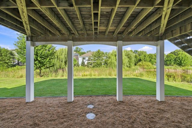833 Red Cedar Court, Chaska, MN 55318