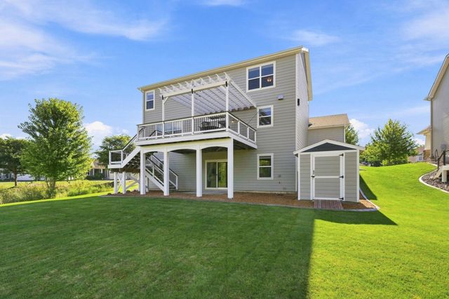 833 Red Cedar Court, Chaska, MN 55318