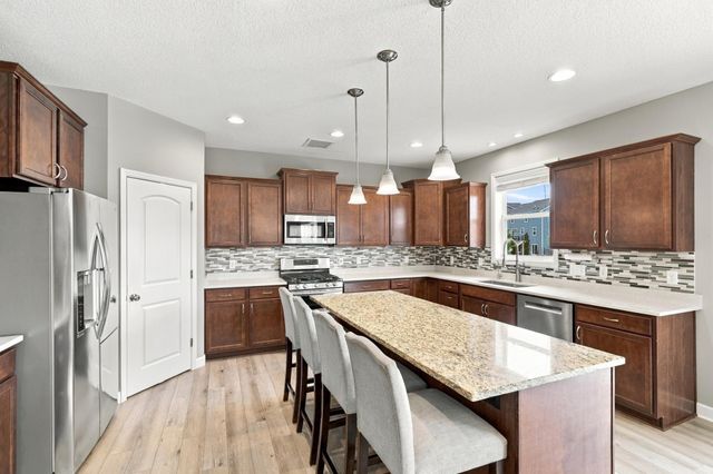 833 Red Cedar Court, Chaska, MN 55318