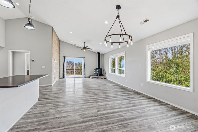 1407 N 14th, Kelso, WA 98626