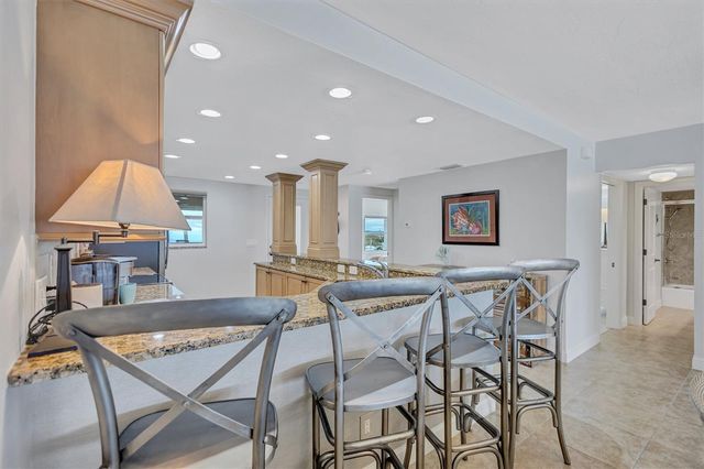 6140 MIDNIGHT PASS ROAD 501, Sarasota, FL 34242