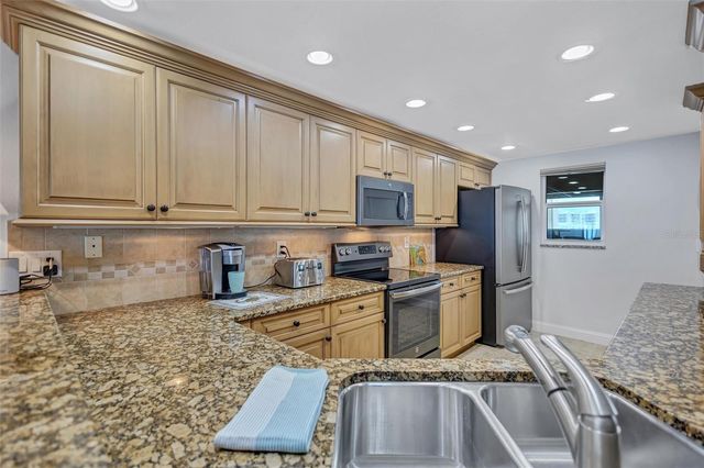 6140 MIDNIGHT PASS ROAD 501, Sarasota, FL 34242