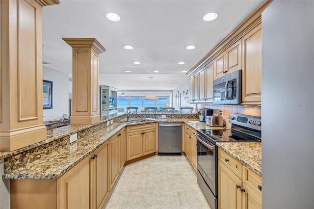 6140 MIDNIGHT PASS ROAD 501, Sarasota, FL 34242