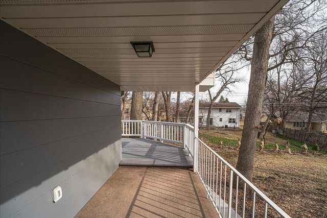 1463 Trollhagen Drive NE, Fridley, MN 55421