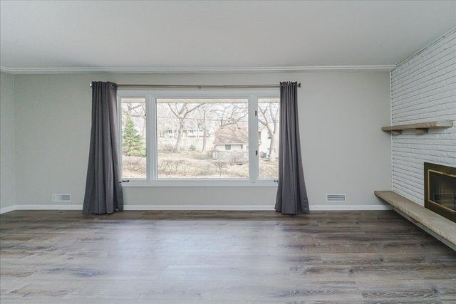 1463 Trollhagen Drive NE, Fridley, MN 55421