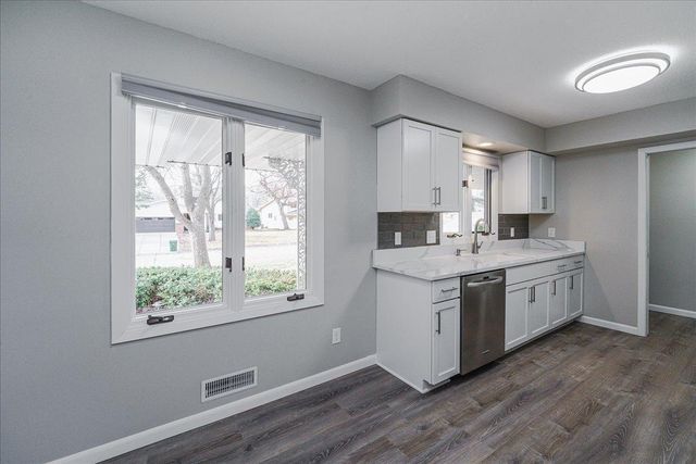 1463 Trollhagen Drive NE, Fridley, MN 55421