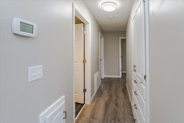 1463 Trollhagen Drive NE, Fridley, MN 55421