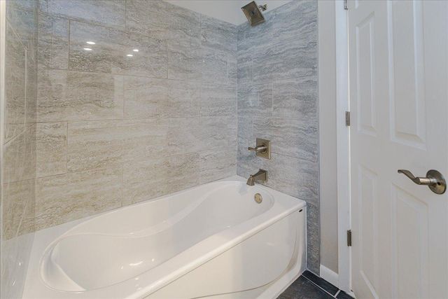 1463 Trollhagen Drive NE, Fridley, MN 55421