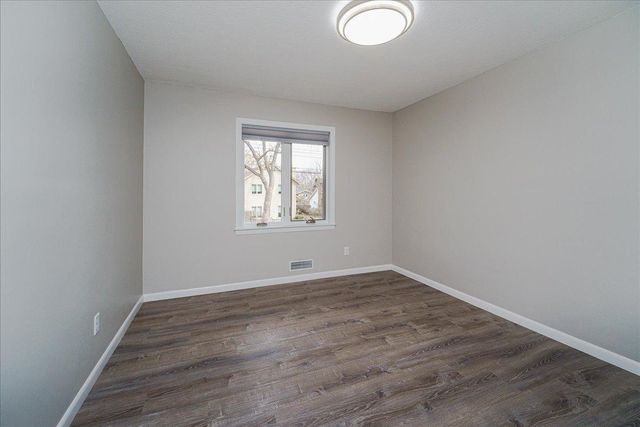 1463 Trollhagen Drive NE, Fridley, MN 55421