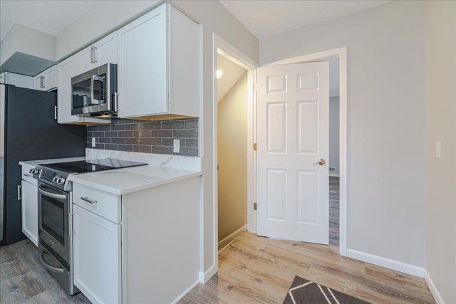 1463 Trollhagen Drive NE, Fridley, MN 55421