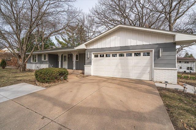 1463 Trollhagen Drive NE, Fridley, MN 55421