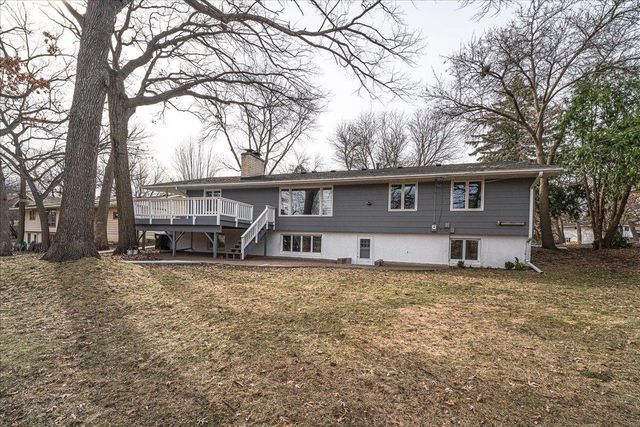 1463 Trollhagen Drive NE, Fridley, MN 55421