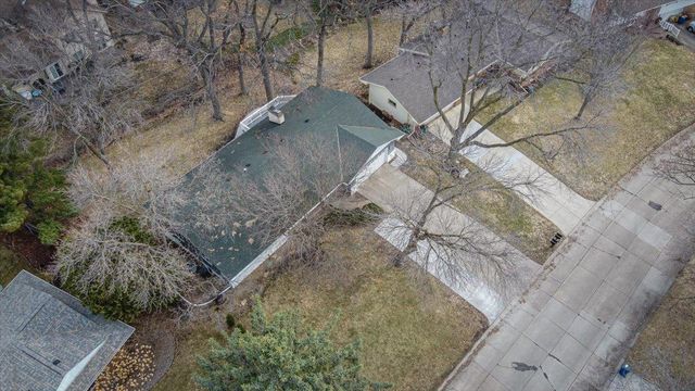 1463 Trollhagen Drive NE, Fridley, MN 55421