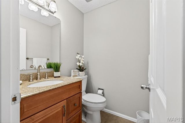 3034 Autumn Lakes Court, Maryland Heights, MO 63043