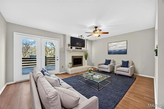 3034 Autumn Lakes Court, Maryland Heights, MO 63043