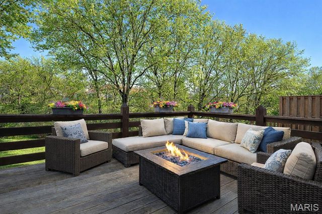 3034 Autumn Lakes Court, Maryland Heights, MO 63043