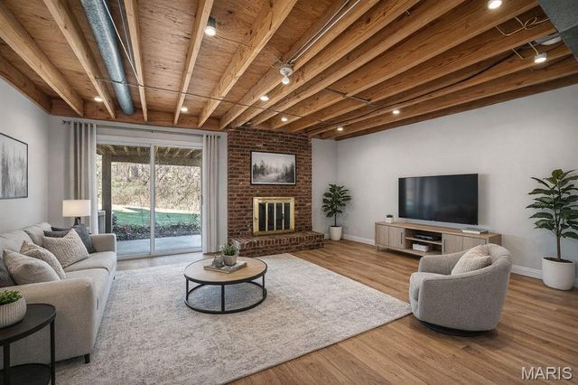 3034 Autumn Lakes Court, Maryland Heights, MO 63043