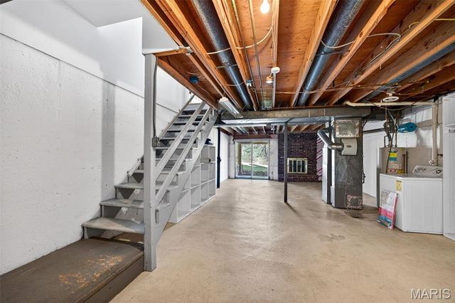 3034 Autumn Lakes Court, Maryland Heights, MO 63043