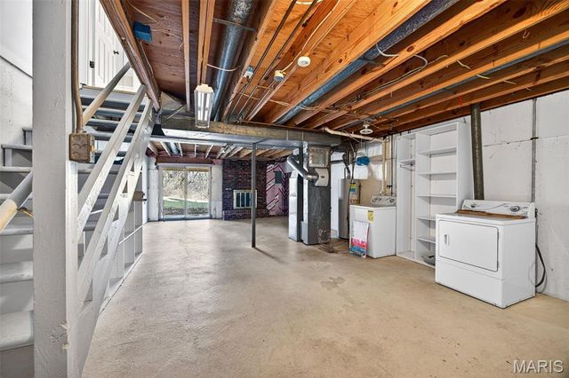 3034 Autumn Lakes Court, Maryland Heights, MO 63043