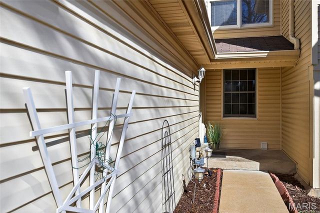 3034 Autumn Lakes Court, Maryland Heights, MO 63043