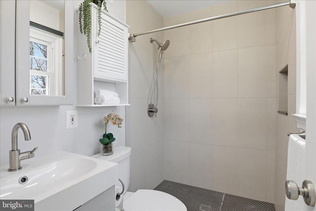 8109 OVERTON, Springfield, VA 22153