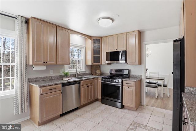 8109 OVERTON, Springfield, VA 22153