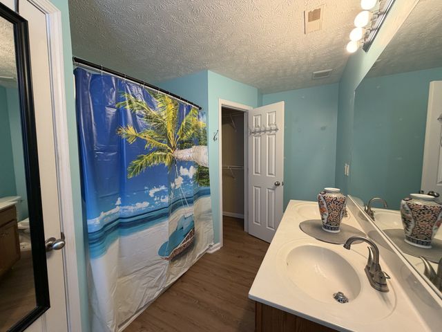 2938 Ridgewood Dr, Christiana, TN 37037