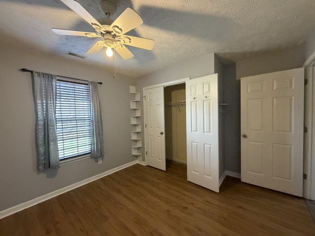 2938 Ridgewood Dr, Christiana, TN 37037