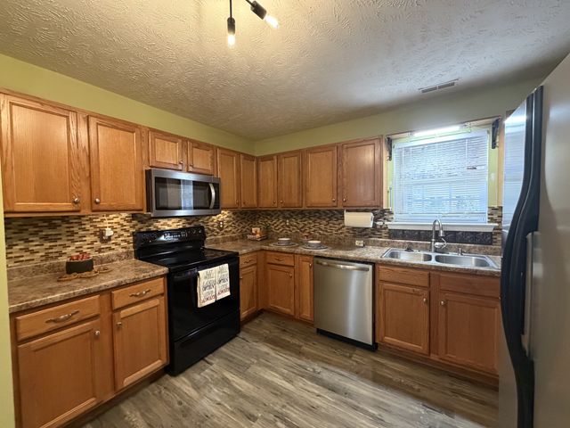 2938 Ridgewood Dr, Christiana, TN 37037