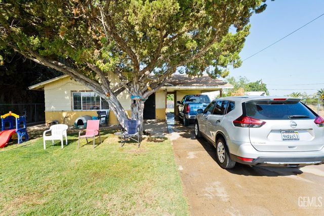 18695 Beech Avenue, Shafter, CA 93263