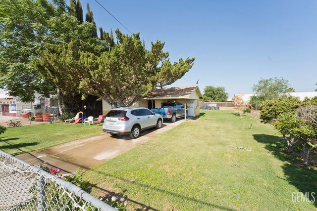 18695 Beech Avenue, Shafter, CA 93263