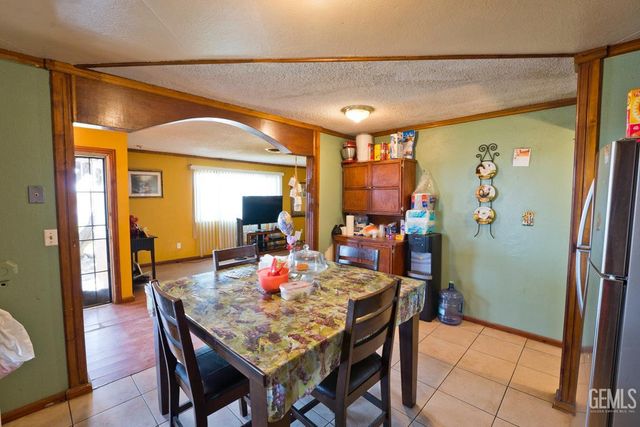 18695 Beech Avenue, Shafter, CA 93263