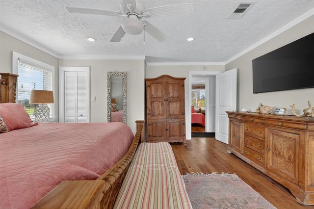 1583 County Road 291, Bay City, TX 77414
