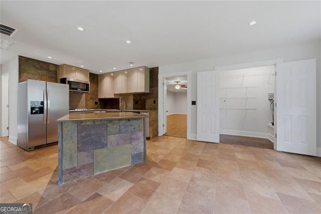 405 E Wilson Street, Villa Rica, GA 30180