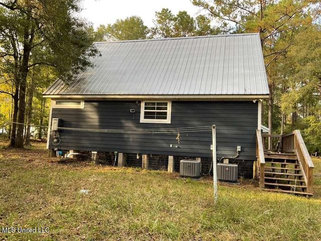 30003 Road 202, Carriere, MS 39426