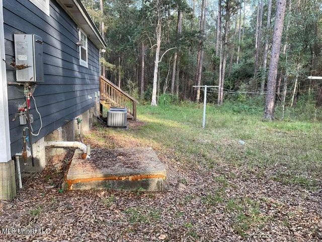 30003 Road 202, Carriere, MS 39426