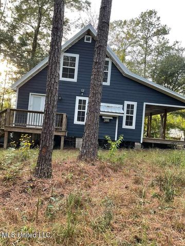 30003 Road 202, Carriere, MS 39426