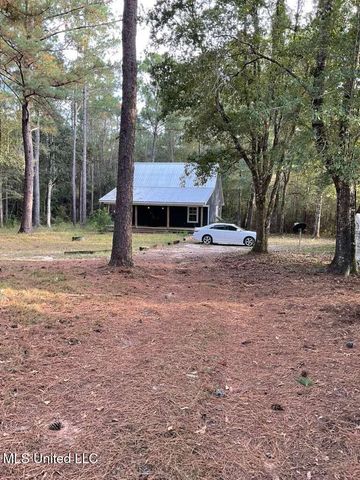 30003 Road 202, Carriere, MS 39426