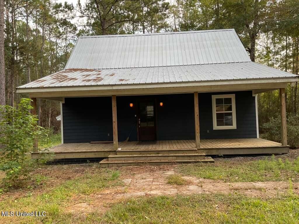 30003 Road 202, Carriere, MS 39426