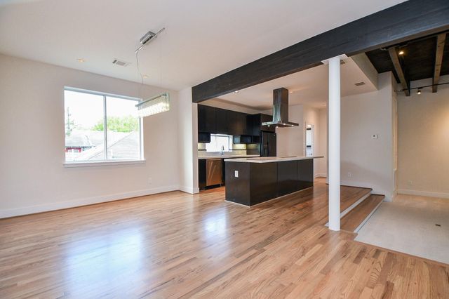 92 Dennis Street B, Houston, TX 77006