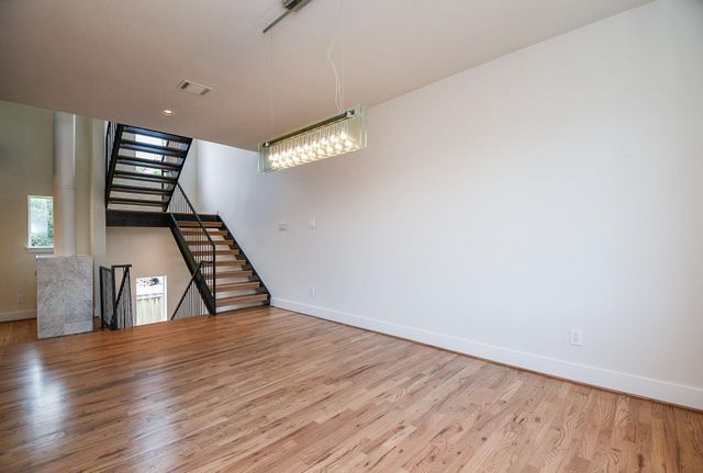 92 Dennis Street B, Houston, TX 77006