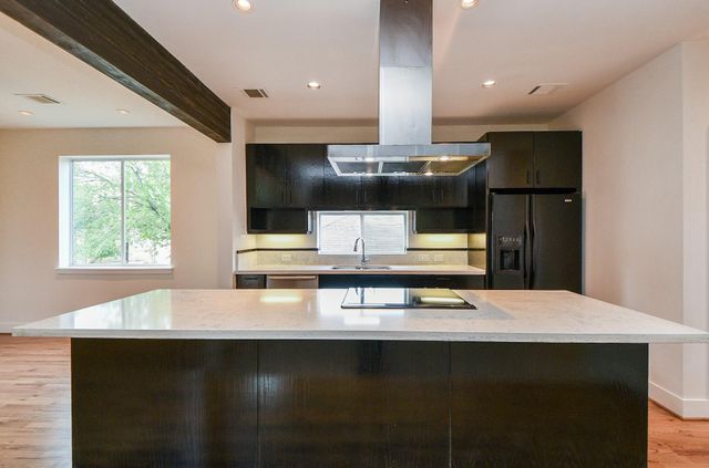 92 Dennis Street B, Houston, TX 77006